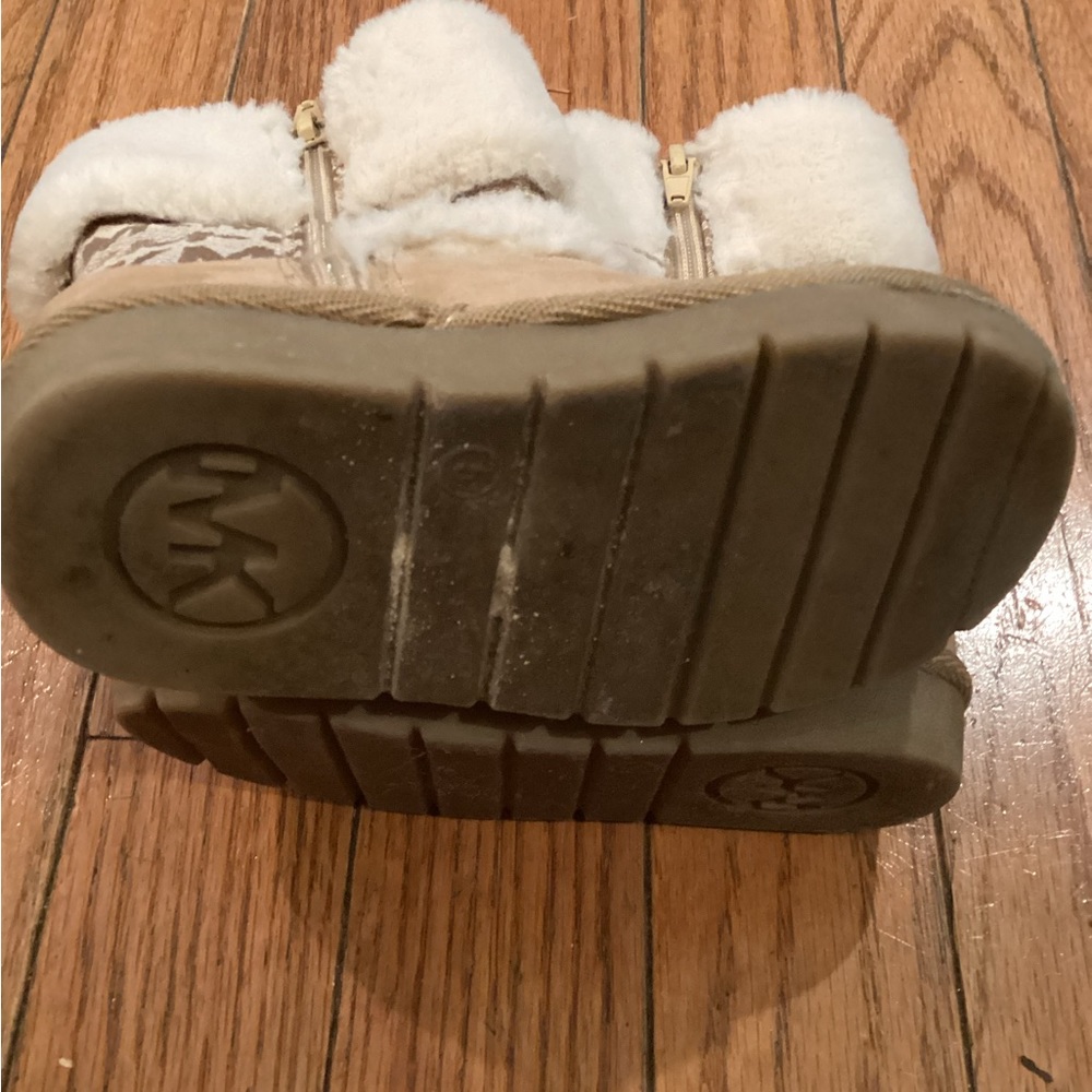 Michael Kors Boots - Picture 6 of 6